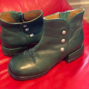 Fluevog Women’s size 8 slightly worn (worn once inside only) Hunter Green